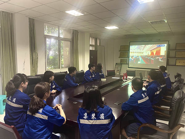 5月10日，，，，，，，，盛世国际第三联合团支部组织团员青年集中观看庆祝中国共产主义青年团成立100周年大会直播.jpg